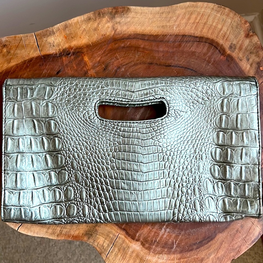 New Croc style Nine West hand Clutch - Picture 3 of 4